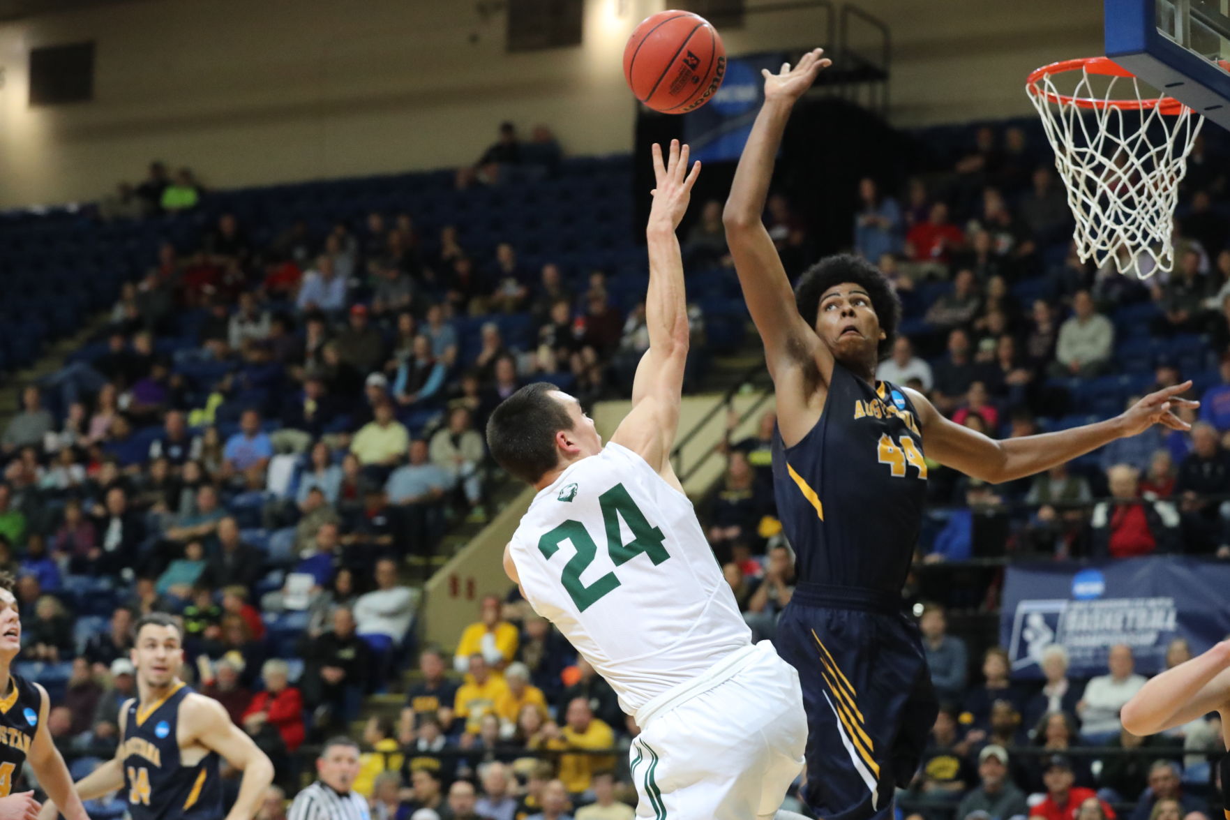 Augustana title game